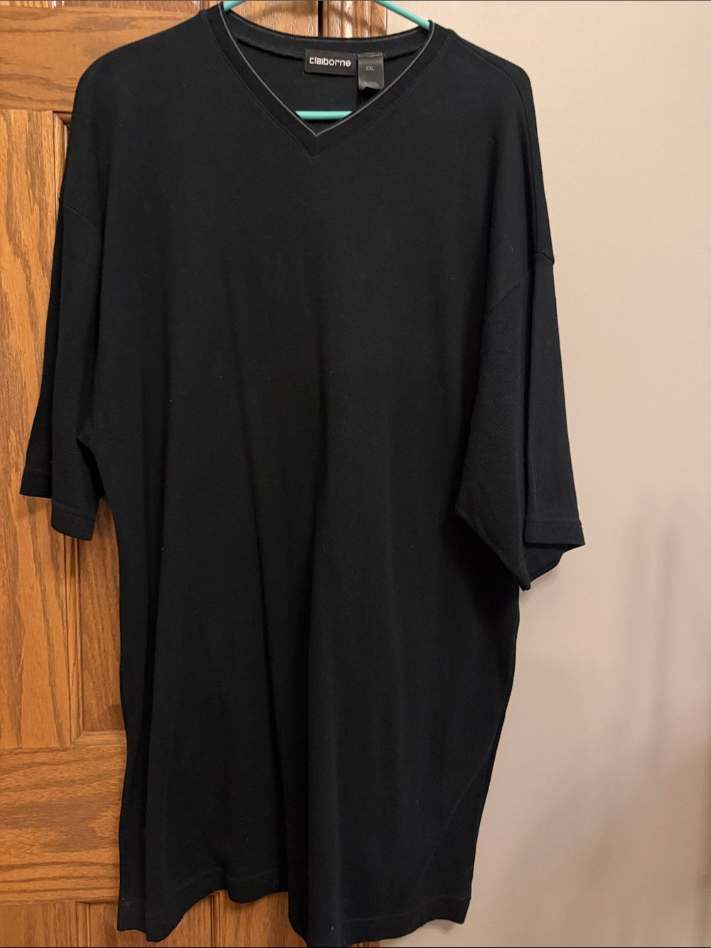 Claiborne Men’s Black V-Neck Short Sleeve Tee XXL